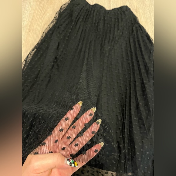 Polka dot Zara skirt!! - Picture 3 of 5